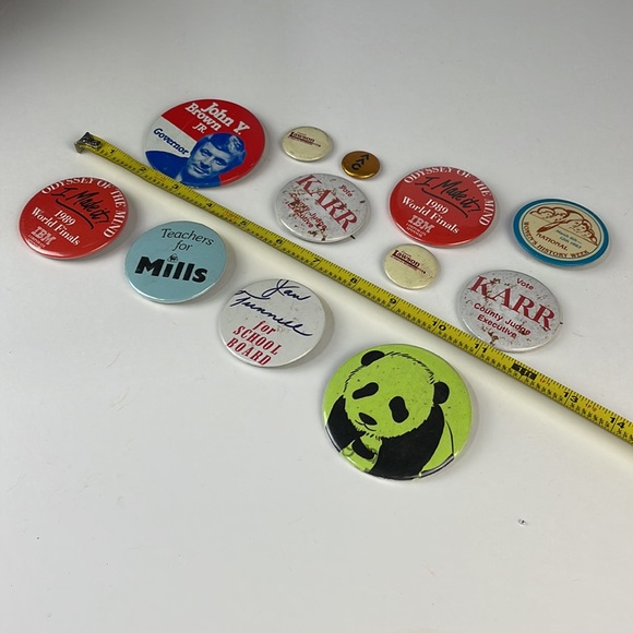 Lot of Vintage Button Pins (qty 12) - Picture 7 of 7